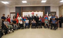 Niğde'de engelli vatandaşlara 21 akülü tekerlekli sandalye desteği