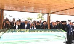 Palandöken Belediyesi eski başkanı Orhan Bulutlar'ın acı günü: Kız Kardeşi Edibe Avcı son yolculuğuna uğurlandı