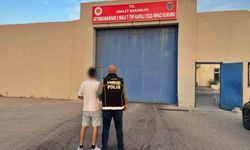 Polis 14 yıl 4 ay hapis cezasıyla aranan şahsı yakaladı