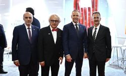 Polonya Cumhurbaşkanı Nawrocki, MSPO 2026'da Türk stantlarını ziyaret etti