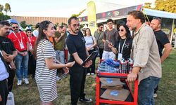 Red Bull Karton Tekne Yarışması fuar coşkusuna renk kattı