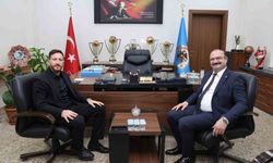 Rektör Hacımüftüoğlu'ndan Erzurumspor'a destek ziyareti