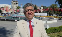 Rektör Kızıltoprak: 'Yaşayan Miras Şöleni, Kütahya'nın köklü kültürel mirasını şehir meydanlarına taşımıştır'