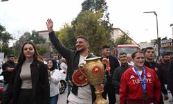 Şampiyonlara davullu zurnalı karşılama
