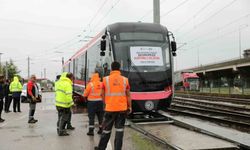 Samsun raylarında filo büyüyor: Üçüncü yeni tramvay da geldi