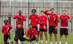 Samsunspor'da Erzurumspor mesaisi sürüyor