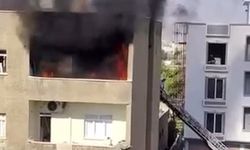 Silopi'de 4 katlı binada yangın paniği