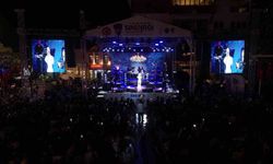 Sındırgı'da deprem sonrası festivaller umut oldu