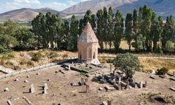 Tarihi Selçuklu Mezarlığı ve Halime Hatun Kümbeti'nde çalışmalar devam ediyor