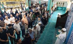 Tatil dönüşü yolculuk yaptıkları geminin batmasıyla kaybolan 6 ve 12 yaşındaki kardeşler için gıyabi cenaze namazı kılındu