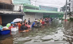 Tayland'da sel: 8 ölü