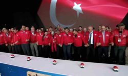 TEKNOFEST açılışında protokol halay çekti