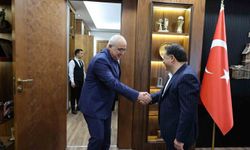 Vali Çiçek, GÖKTİM KartalAir Takımı Dünya Şampiyonlarını kabul etti