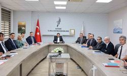 Vali Çiçek'ten İl Milli Eğitim Müdürlüğü'ne çalışma ziyareti