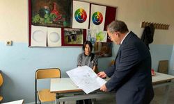 Vali Polat, Güzel Sanatlar Lisesi'nde öğrencilerle buluştu