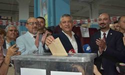 YENİ Parti Yunusemre'de başkanlık yarışı üyelerin oyuna sunuldu
