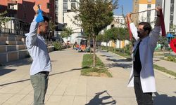 Yüksekova'da parklar sağlık sahnesine dönüştü