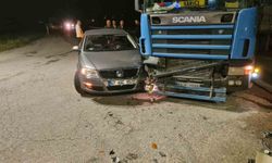 Zonguldak'ta tır ile otomobil çarpıştı