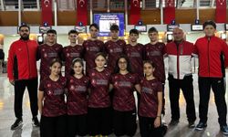 15 Yaş Altı Badminton Milli Takımı, Avrupa Şampiyonası öncesi Erzincan'da kamp yaptı