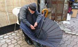 97 yıllık ömür, 70 yıllık ustalık: Şemsiyelere ikinci bahar