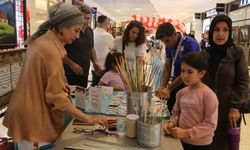 Adana'da cezaevindeki hükümlülerin eserleri sergilendi