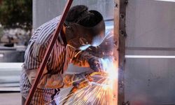 Altıeylül'de 40 yer altı konteyneri baştan aşağı yenilendi