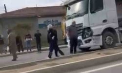 Ankara'da kamyon ile otomobil çarpıştı: 3 yaralı
