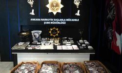 Ankara'da uyuşturucu operasyonunda 614 bin 330 adet sentetik ecza ele geçirildi