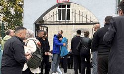 Anneye en zor veda: Tabutu başında gözyaşlarına boğuldu