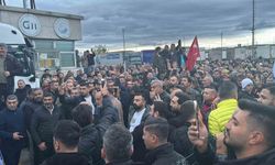 Avrupa'ya açılan sınır kapısında kontak kapattılar