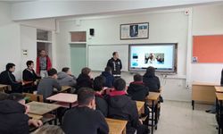 Babaeski'de öğrencilere siber zorbalık ve güvenli internet eğitimi