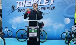 Bahçelievler'de 100 çocuğa bisiklet dağıtım töreni