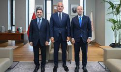 Bakan Ersoy ile THY Yönetim Kurulu Başkanı Şeker bir araya geldi