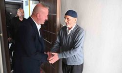 Başkan Karabatı'dan Dünya Yaşlılar Günü'nde anlamlı ziyaret