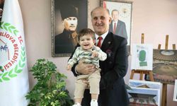 Başkan Kaya, minik Teoman ile buluştu