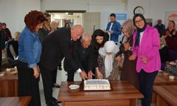 Başkan Kumral, Babadağ'ın çınarlarıyla birlikte şarkılar söyledi