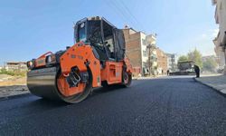 Battalgazi Belediyesi TOKİ konutlarının bağlantı yollarını asfaltladı