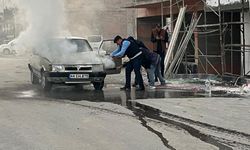 Battalgazi'de yangın çıkan araca zabıta ekipleri müdahale etti
