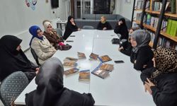 Bayburt'ta kadınların katılımıyla kitap tahlili yapıldı