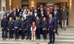 Bilal Erdoğan'dan Nezahat Özdemir İmam Hatip Ortaokulu'na ziyaret