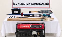 Bilecik'te define arayan 12 kişi suçüstü yakalandı