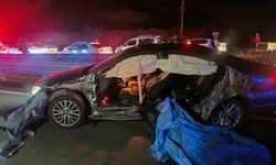 Bingöl'de otomobil bariyere çarptı: 2 ölü, 2 yaralı