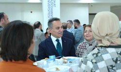 Bir zamanlar öğrencisiydi şimdi öğretmenine ders verdi
