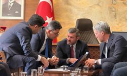 Boyraz ve Çetinkaya, Karabük'ün projelerini görüştü