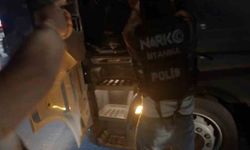 Bulgaristan'dan gelen tırda 84 kilo 700 gram skunk maddesi ele geçirildi, nefes kesen operasyon kameraya yansıdı
