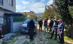 Bursa'da çatıya çıkıp yıkıma direndi...Mudanya'da gergin bekleyiş