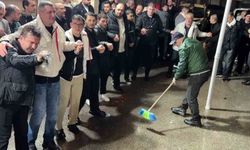 Bursa'da yağmur altında Arnavut damat coşkusu
