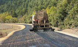 Büyükşehir, Osmangazi'de 10 kilometrelik yolu yeniledi