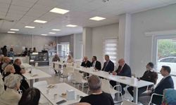 Büyükşehir'in 100 Yaş Evi'nde Dünya Yaşlılar Günü buluşması