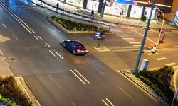 Çarptığı aracın camından içeri girmişti, o anlar kamerada